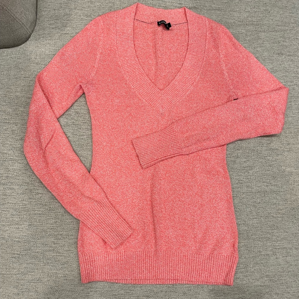 Express V-neck Coral color long sleeve sweater